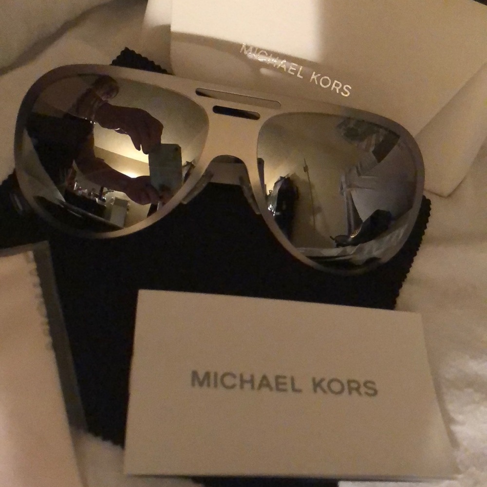 Michael kors grey sunglasses